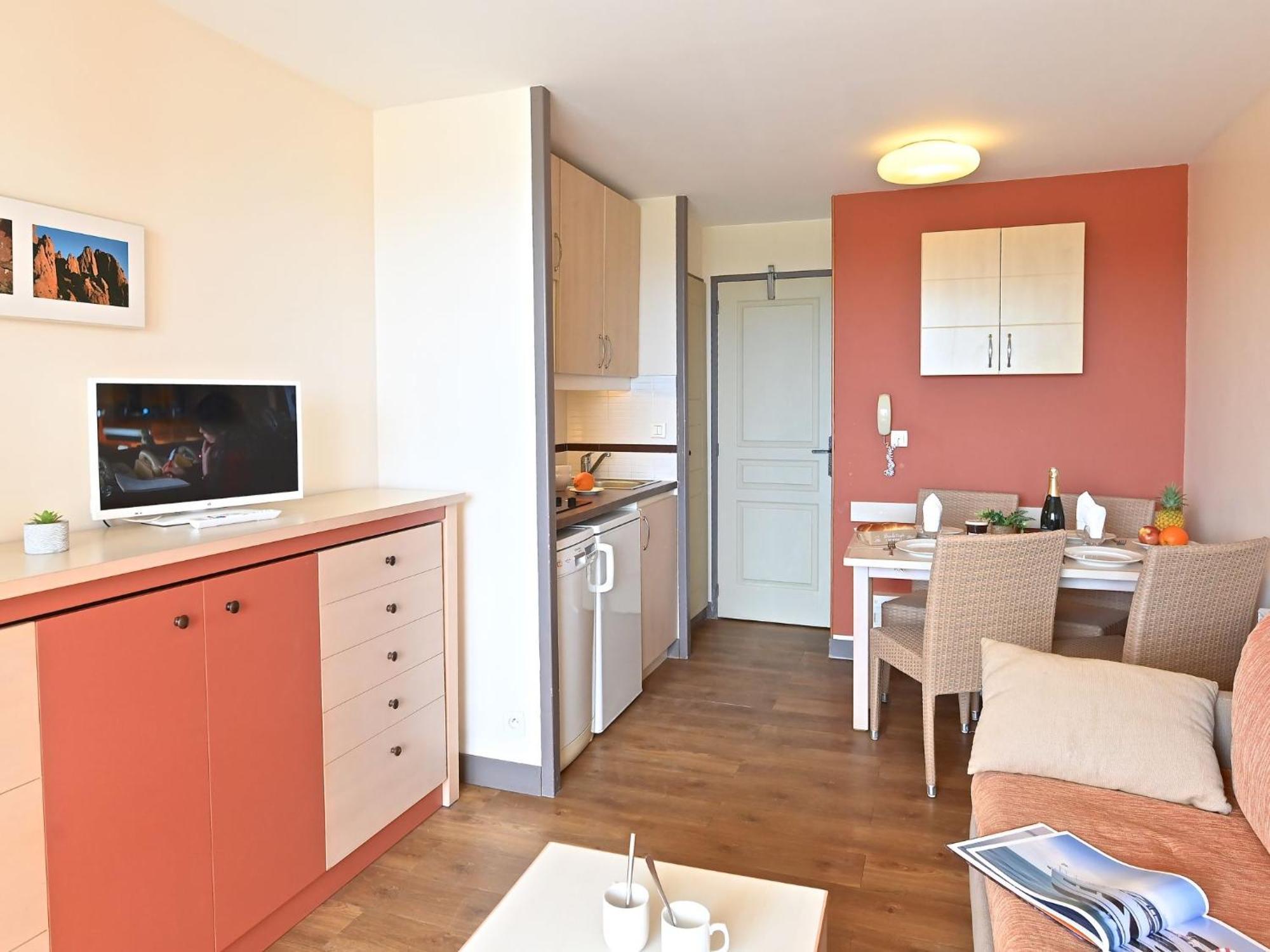 Apartment Village Cap Esterel - Le Village-76 By Interhome Сен-Рафаэль Экстерьер фото