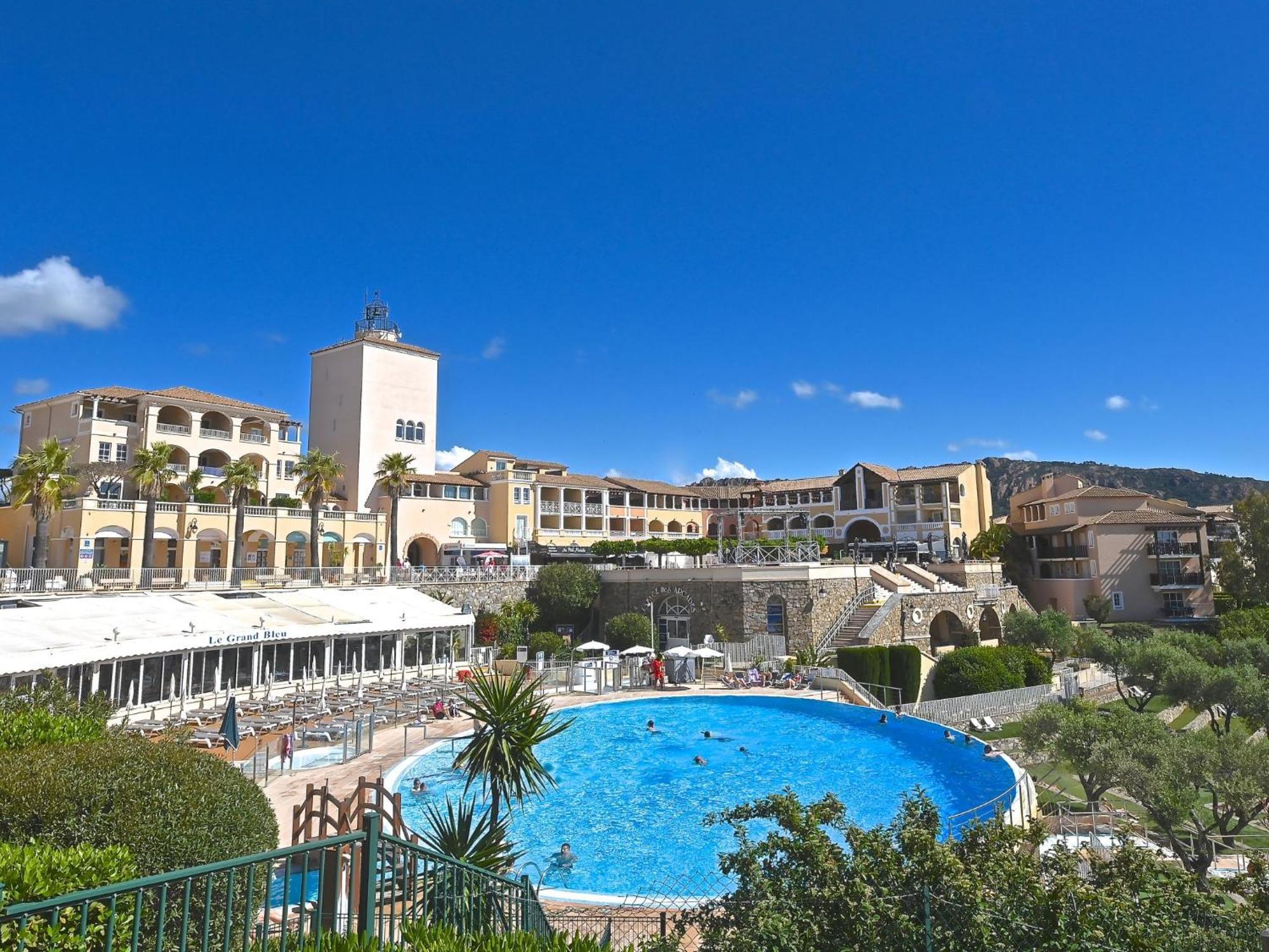 Apartment Village Cap Esterel - Le Village-76 By Interhome Сен-Рафаэль Экстерьер фото